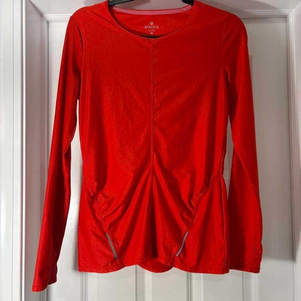 Athleta Red Long Sleeve Athletic Top Size M
